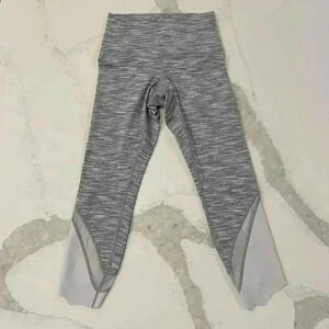 Lululemon Athletica Wunder Under Scalloped Hem High-Rise Crop Mesh Womens Size 6